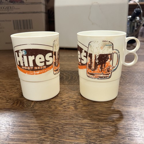 Lot vintage hires root - hires,